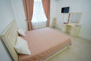 Гостиница Турист Грозный Номер стандарт с 1 двуспальной кроватью-1