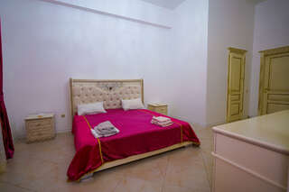 Гостиница Турист Грозный Двухместный номер с двуспальной кроватью-2